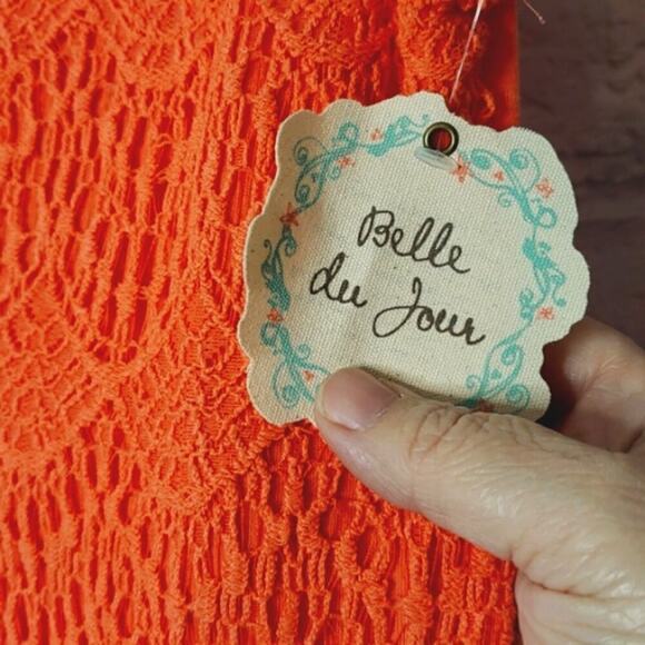 Belle Du Jour Orange Sleeveless Top - Picture 2 of 4